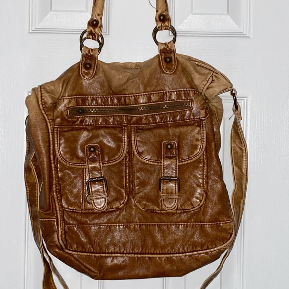 Brown shoulder bag